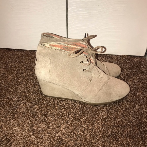Toms wedges size 8 - Picture 3 of 3